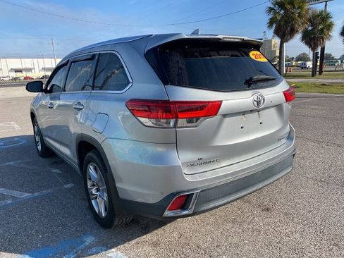 Used 2018 Toyota Highlander Limited image 5