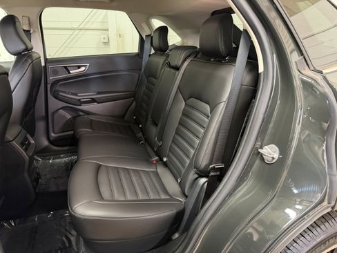 Certified 2022 Ford Edge SEL w/ Convenience Package AWD/4WD image 11
