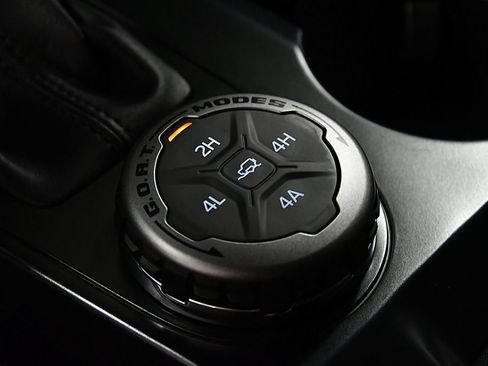 Used 2025 Ford Bronco Badlands AWD/4WD image 25