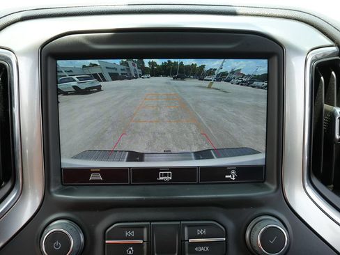 Used 2022 Chevrolet Silverado 2500 LTZ w/ LTZ Convenience Package AWD/4WD image 11