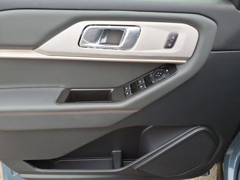 New 2026 Ford Explorer Active image 14