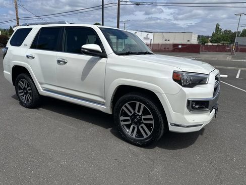 Used 2021 Toyota 4Runner Limited AWD/4WD image 8