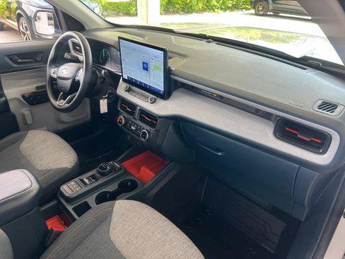 Used 2024 Ford Maverick XLT FWD image 19