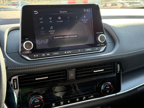 Certified 2023 Nissan Rogue SV image 13