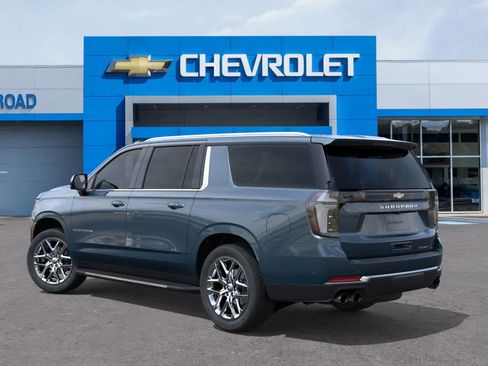 New 2026 Chevrolet Suburban Premier RWD image 3