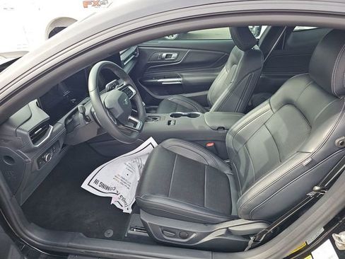 Used 2025 Ford Mustang GT Premium image 2