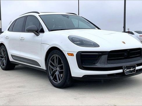Used 2024 Porsche Macan image 13