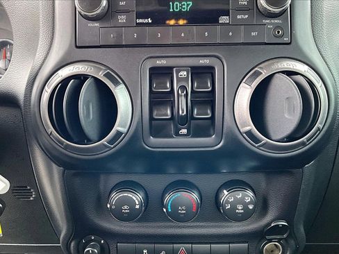 Used 2015 Jeep Wrangler Unlimited Sport w/ Quick Order Package 24S image 15