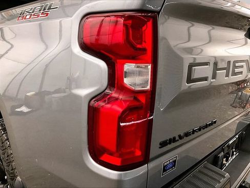 Used 2023 Chevrolet Silverado 1500 LT Trail Boss w/ Convenience Package II AWD/4WD image 28