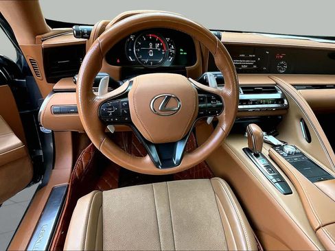 Used 2018 Lexus LC 500 Coupe RWD image 6