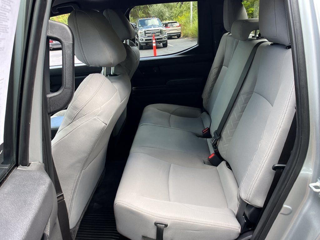 Certified 2024 Toyota Tacoma SR5 AWD/4WD image 22