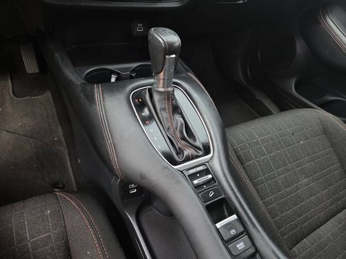 Certified 2025 Honda HR-V Sport image 11