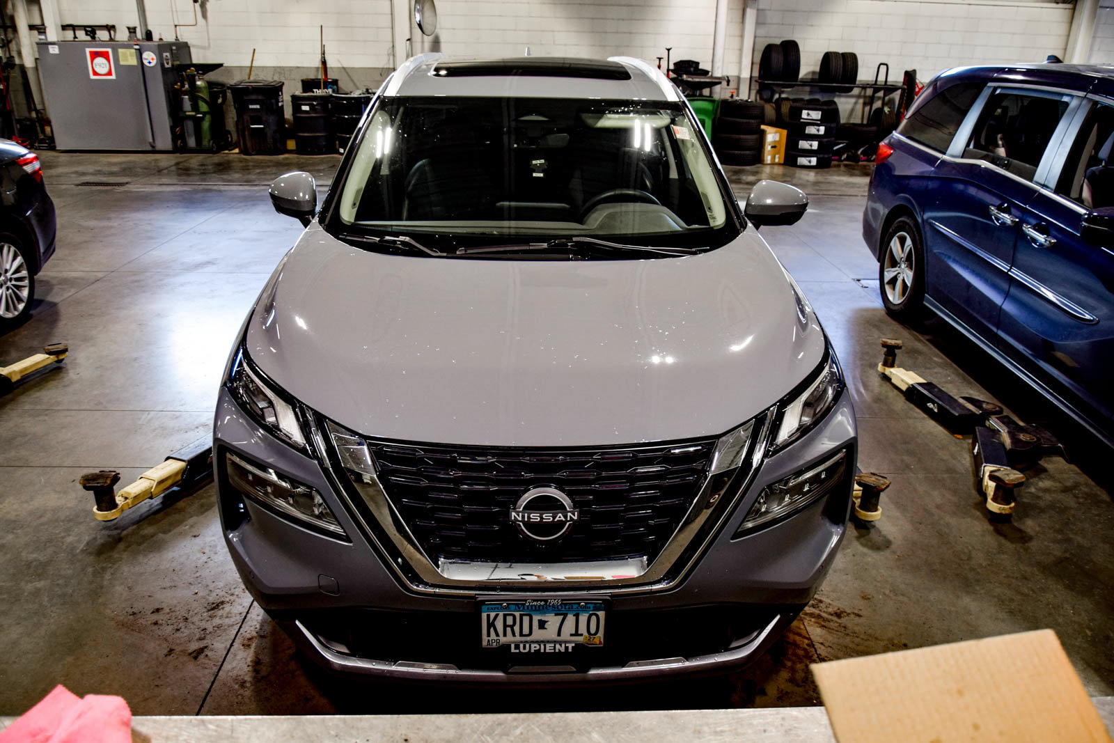 Used 2023 Nissan Rogue SL w/ SL Premium Package AWD/4WD image 3