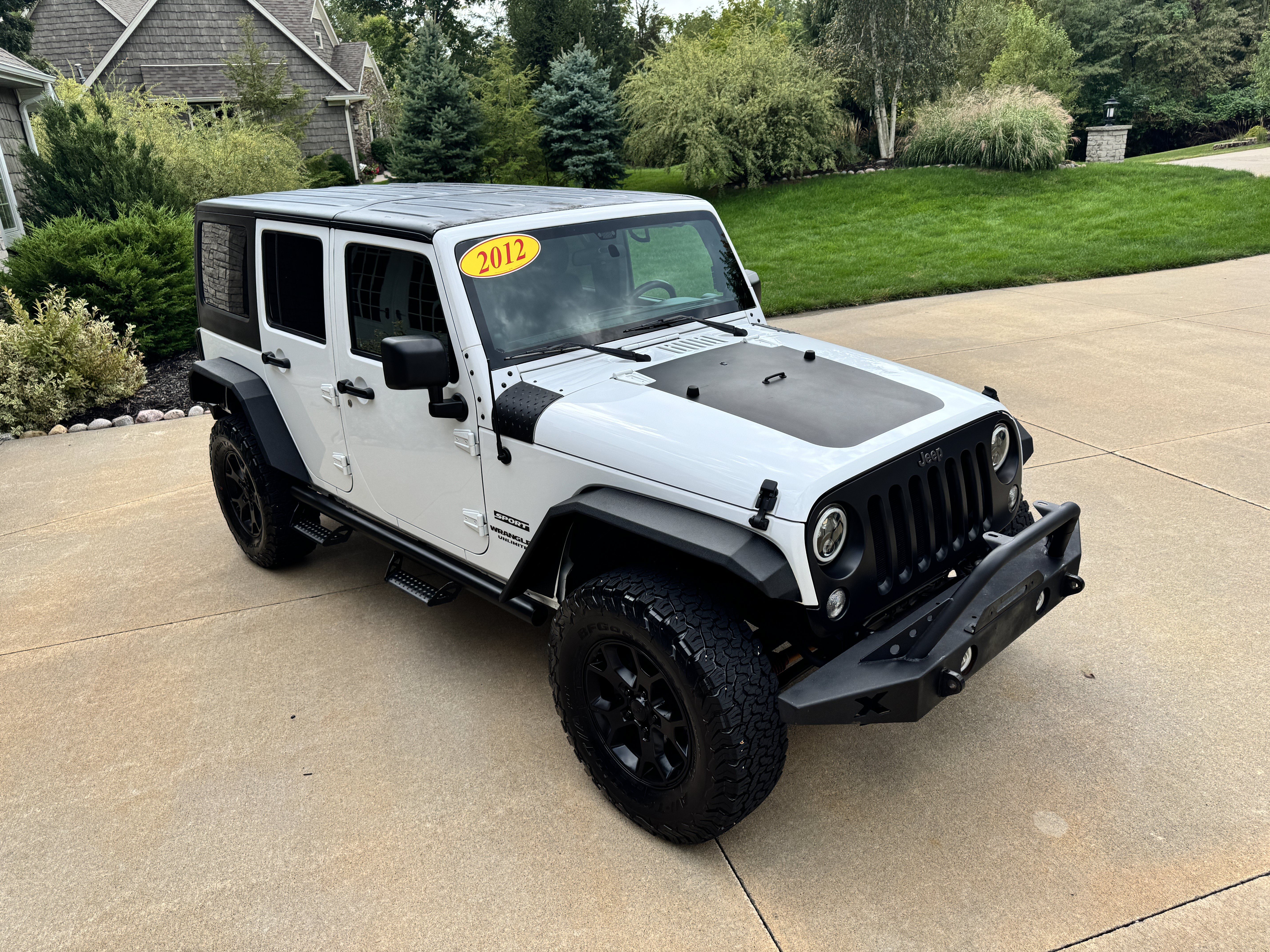 Used 2012 Jeep Wrangler Unlimited Sport AWD/4WD image 29