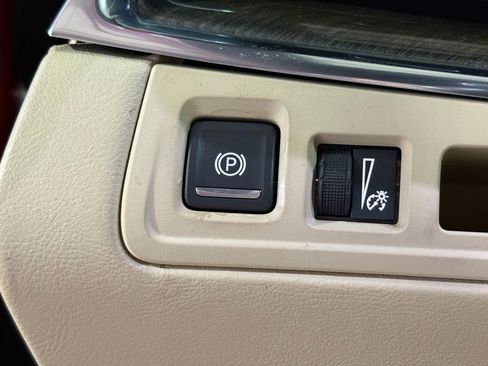 Used 2019 Cadillac XT5 FWD image 26