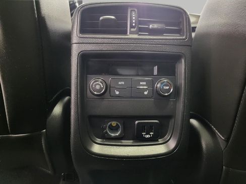 Used 2017 Buick Envision Essence image 19