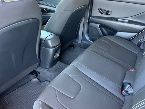 Certified 2025 Hyundai Elantra Sport FWD image 15