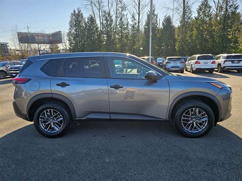 Used 2023 Nissan Rogue S image 4
