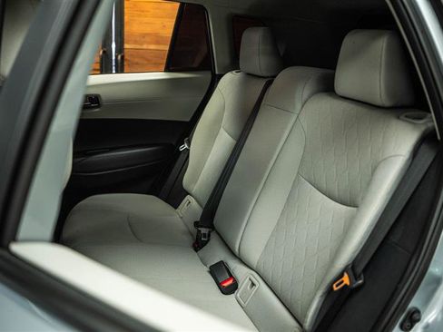 Used 2026 Toyota Corolla Cross L image 10