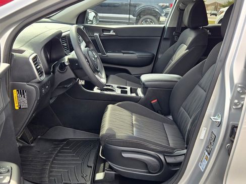 Used 2020 Kia Sportage LX image 21