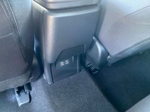 Used 2025 Toyota Prius LE image 24