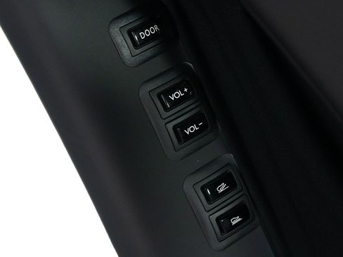 Certified 2023 Rolls-Royce Phantom Sedan image 34