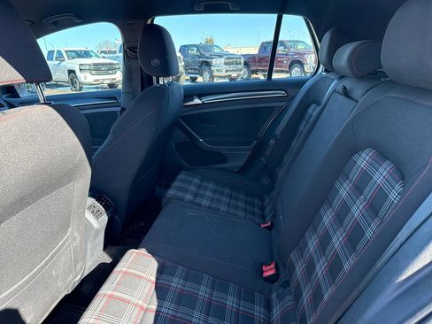 Used 2017 Volkswagen GTI Sport image 11