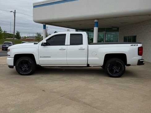 Used 2018 Chevrolet Silverado 1500 LT w/ All Star Edition AWD/4WD image 2