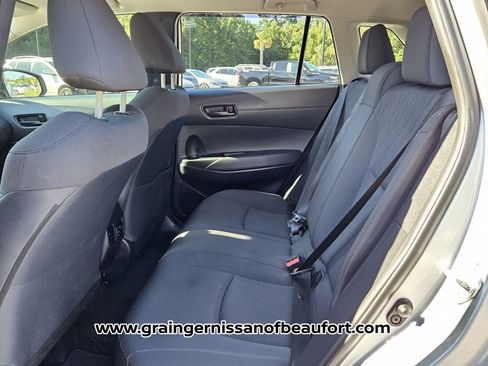 Used 2022 Toyota Corolla Cross LE image 4