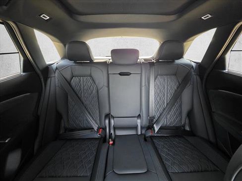 New 2025 Audi SQ5 Premium Plus image 16