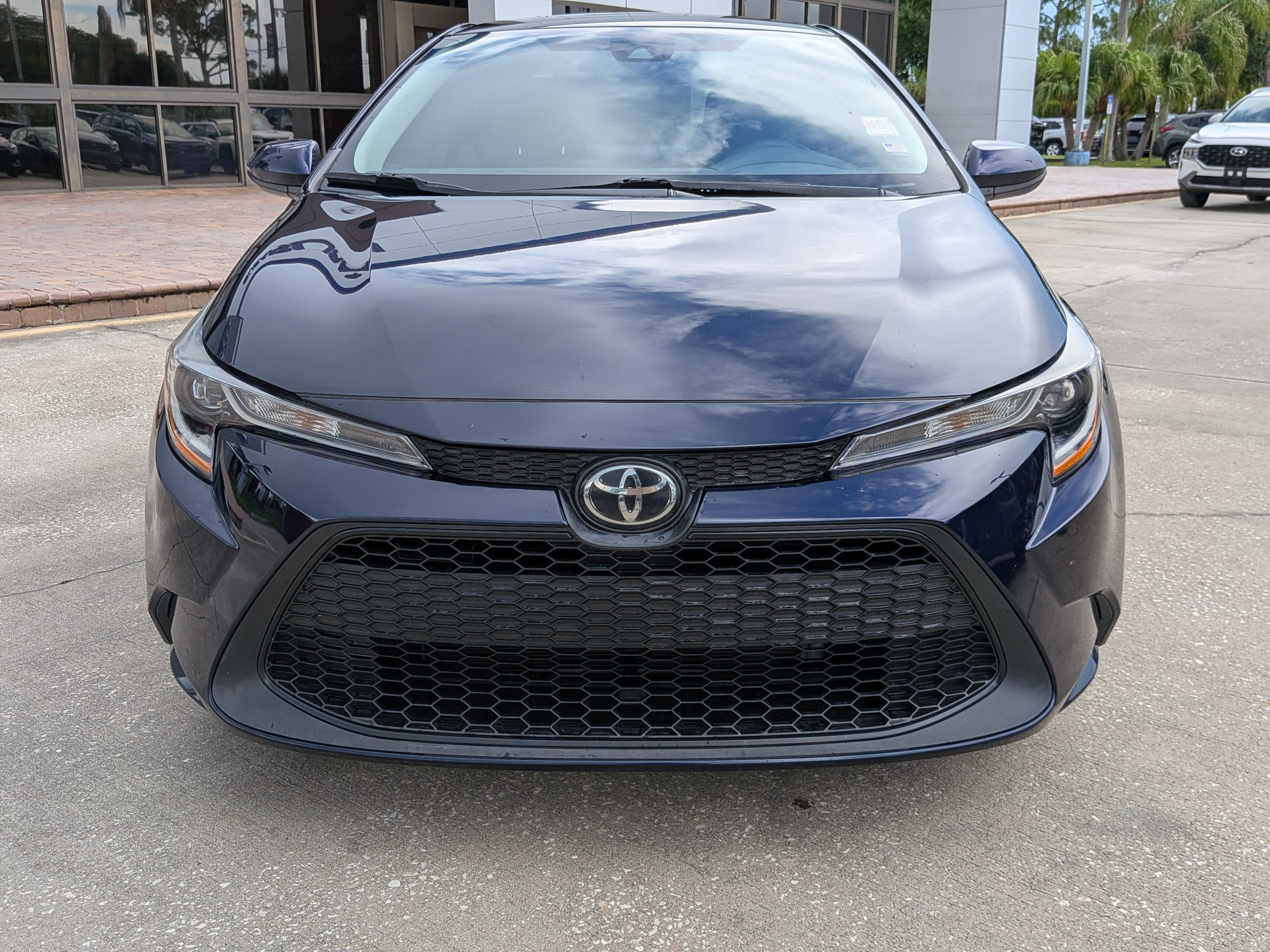 Used 2022 Toyota Corolla LE FWD image 9