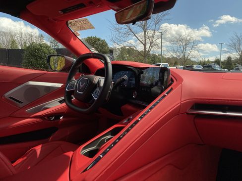 Used 2023 Chevrolet Corvette Stingray Premium Cpe w/ Z51 Performance Package image 6