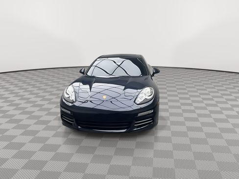 Used 2016 Porsche Panamera 4 Edition image 34