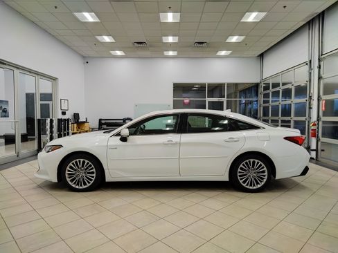 Used 2021 Toyota Avalon Limited w/ Protection Package (TMS) image 7