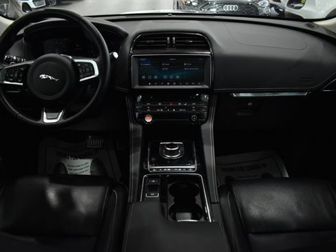 Used 2020 Jaguar F-PACE Checkered Flag AWD/4WD image 21