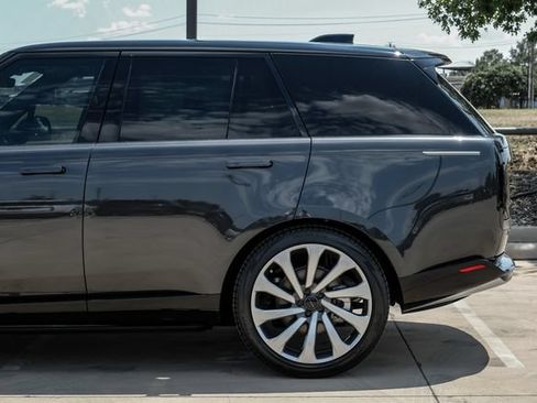 New 2026 Land Rover Range Rover SE AWD/4WD image 14