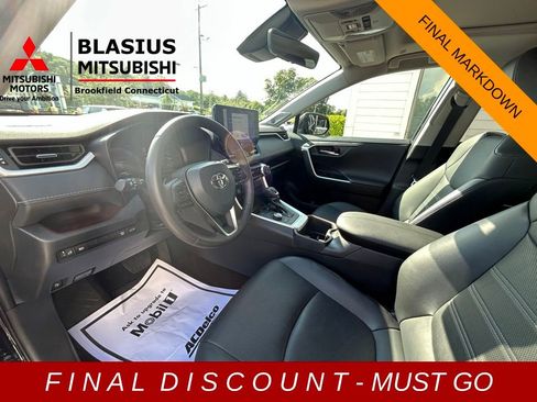 Used 2023 Toyota RAV4 Limited image 22