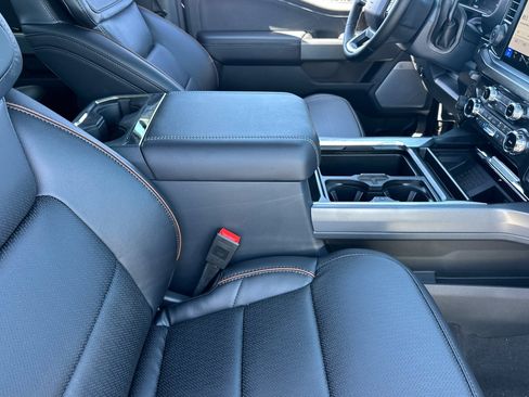New 2025 Ford F250 Lariat w/ Lariat Ultimate Package AWD/4WD image 14
