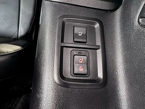 Used 2018 Toyota Sequoia TRD Sport image 23