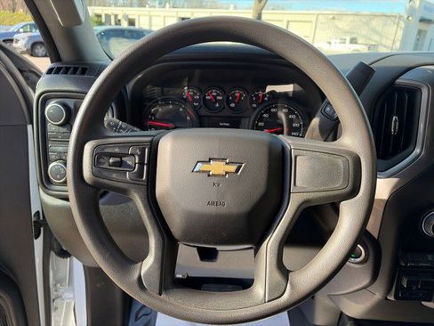 Used 2025 Chevrolet Silverado 2500 W/T w/ WT Convenience Package image 21