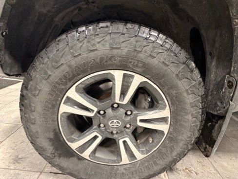 Used 2016 Toyota Tacoma SR5 image 6