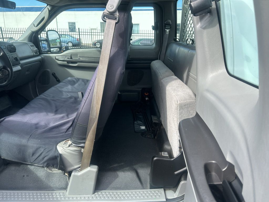Used 2005 Ford F350 XLT RWD image 25