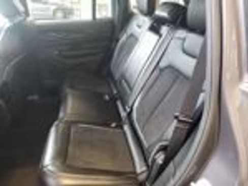 Used 2024 Jeep Grand Cherokee Altitude AWD/4WD image 5