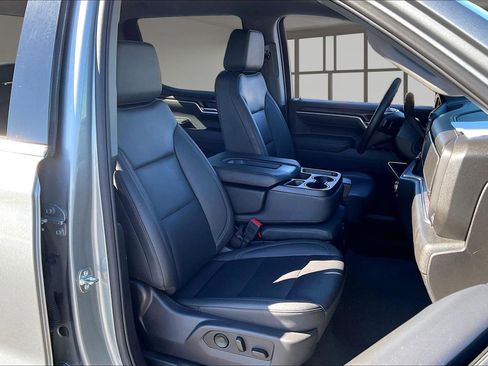 Used 2025 GMC Sierra 1500 SLT image 30