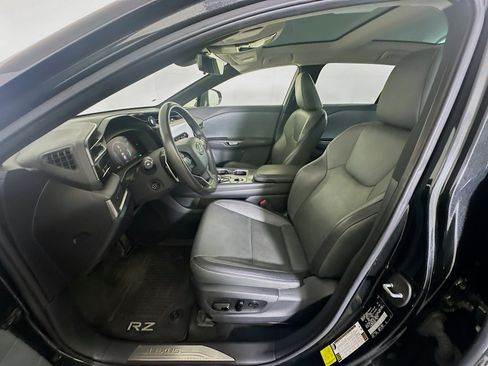 Used 2023 Lexus RZ 450e Premium w/ Technology Package image 13