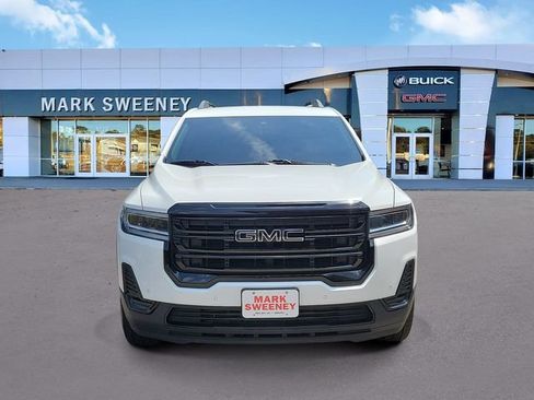 Used 2023 GMC Acadia SLE w/ Elevation Edition FWD image 2