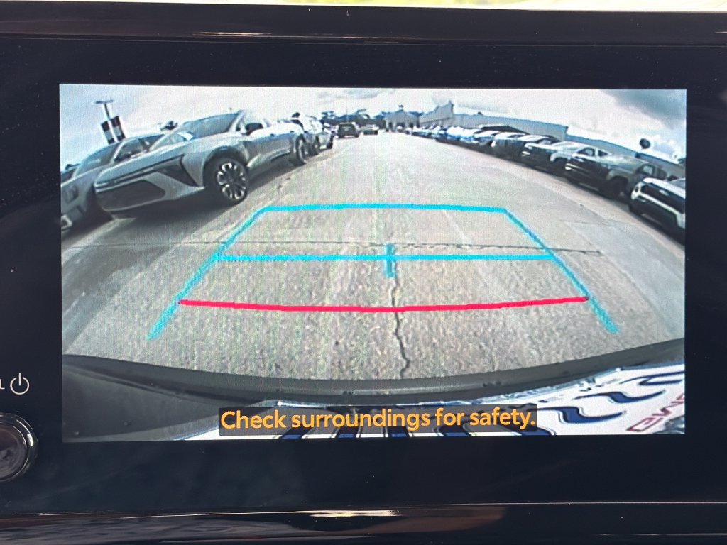Used 2025 Toyota Corolla Cross LE FWD image 22