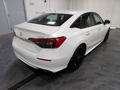 Used 2022 Honda Civic Sport image 5