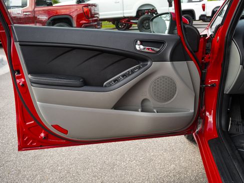 Used 2014 Kia Forte EX image 14