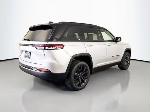 New 2025 Jeep Grand Cherokee Limited AWD/4WD image 7